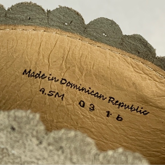 Jack Rogers NWOT Marianne Suede Leather Scalloped Edge Ankle Booties - Size 9.5 - Picture 15 of 16